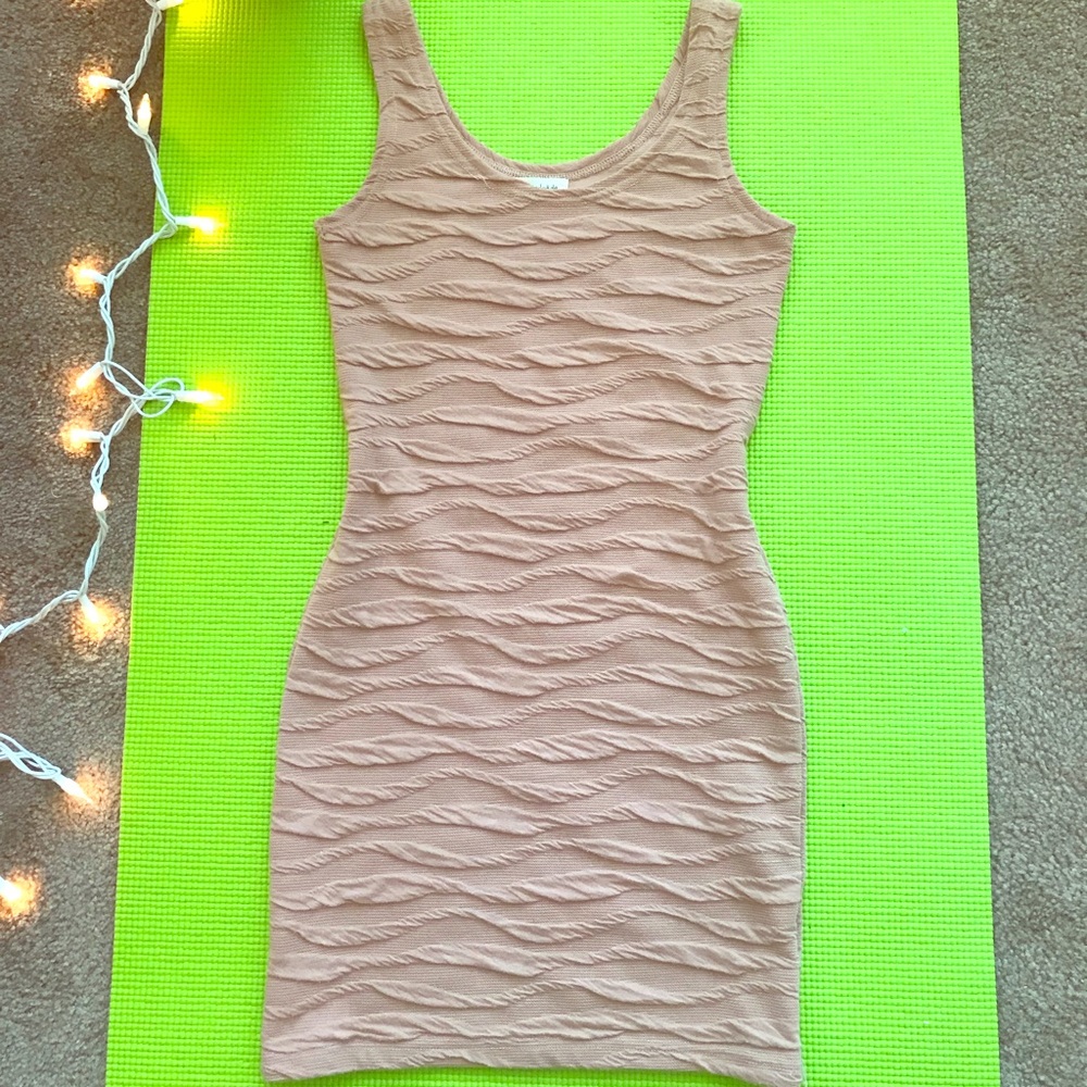 ✨Dusty rose ruffled mini cocktail dress✨